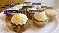 Капкейки с флажками для HI-TECH@MAIL.RU 