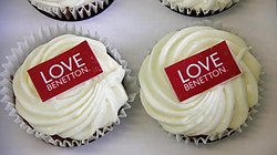 Капкейки с логотипом для Benetton
