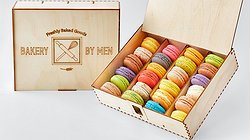 Подарочный набор макарунс "Real Man Box" с выжженным лого на коробке!