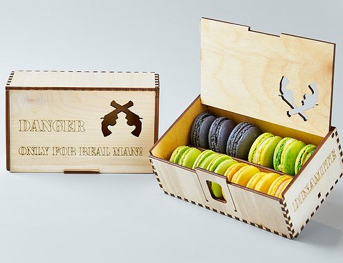 Подарочный набор макарунс "Only for Real Man" 12шт. - "Wood Box"